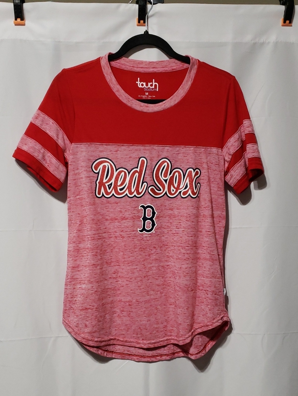 G-III 4 Her Women's Boston Red Sox T-Shirt. Size: Medium